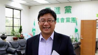 鄭光峰關心長照　宣布投入民進黨立委初選