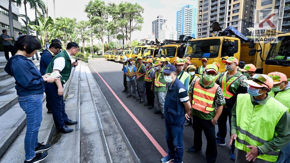 高市跨局處動員人力機具　合力協助馳援台東恢復市容