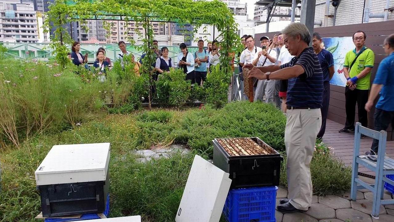 城市養蜂 蚓菜共生　綠屋頂講座壓軸登場