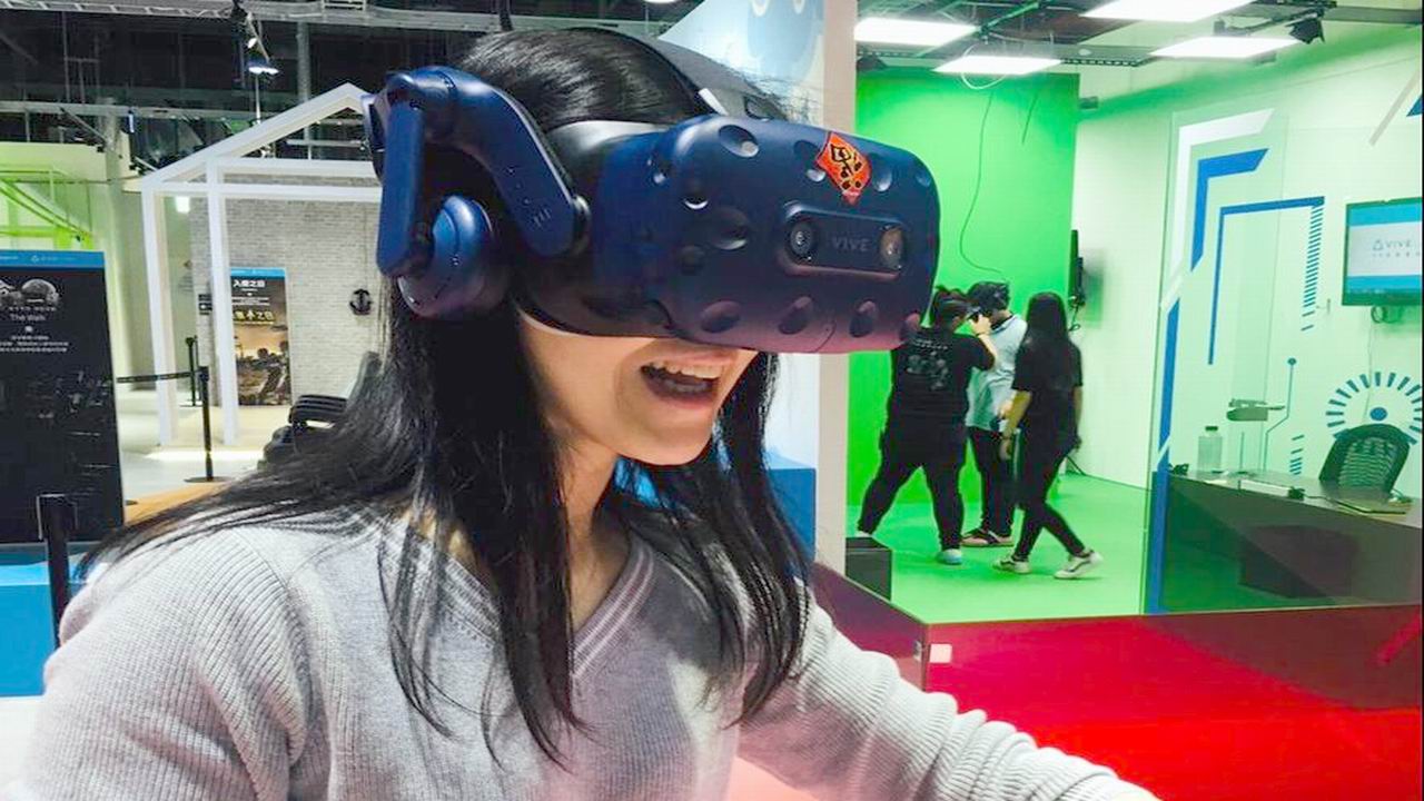 暑假前衝一波　漢來飯店與全台最大VR樂園合作