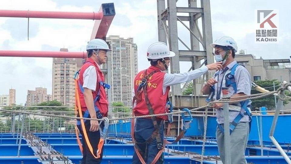 風雨無阻　關心防汛情形　林欽榮視察龍德橋新建工程