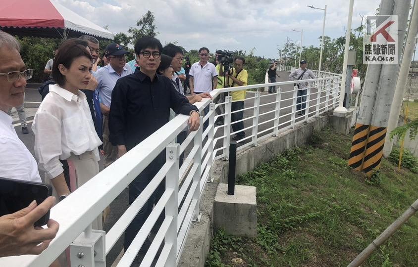 陳其邁視察美濃區三洽水滯洪池防汛整備