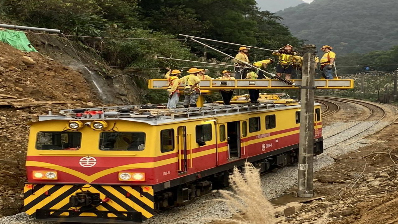 瑞芳至猴硐間邊坡走山災害　臺鐵力拼明搶通東正線