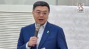 卓榮泰傾聽產業之旅　用最短時間協助產業升級轉型