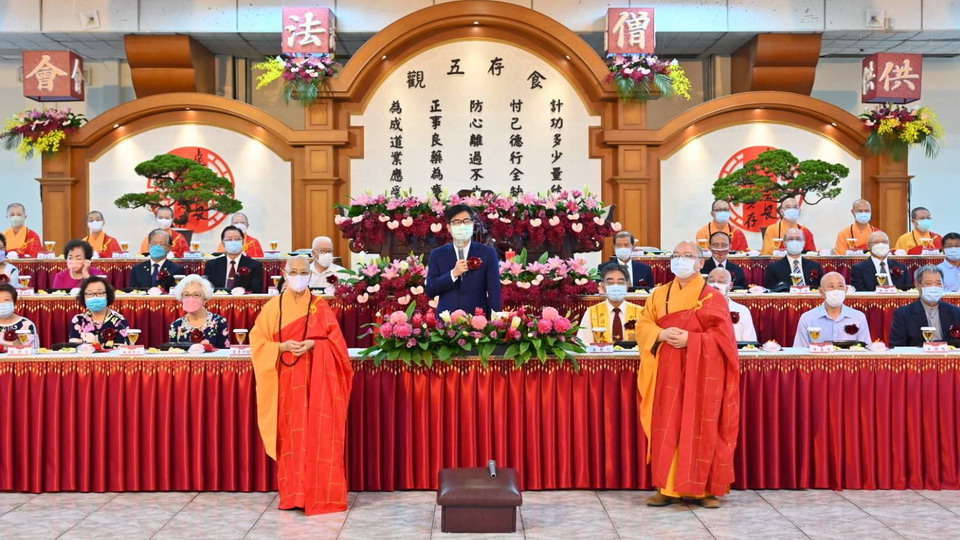 星雲大師96歲壽誕　陳其邁前往佛光山祝壽