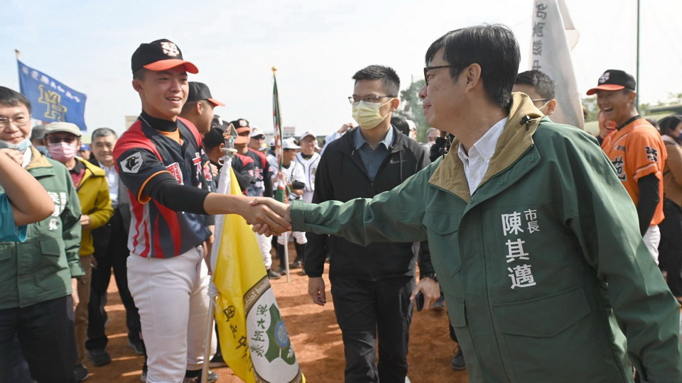 螺絲盃全國青棒邀請賽開打　陳其邁：讓高雄選手發光發亮！