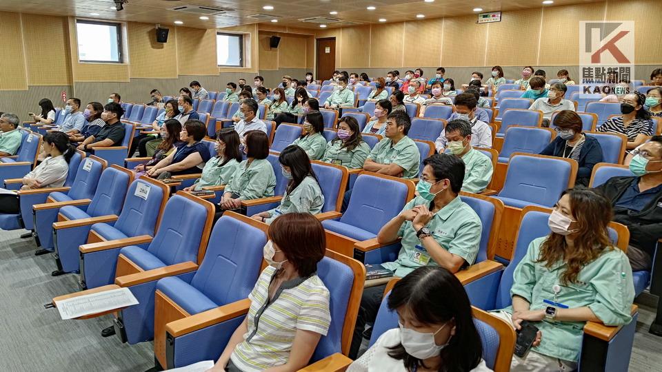 前鎮科技產業園區辦理專人專線聯誼　分享高雄港發展史