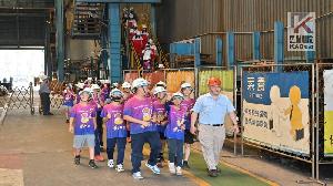 中鋼舉辦「2025年小港區各國小六年級學生鋼鐵之旅」
