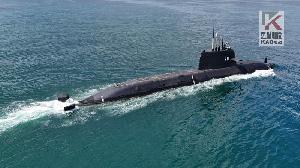 「海鯤軍艦」完成第三次浮航海試