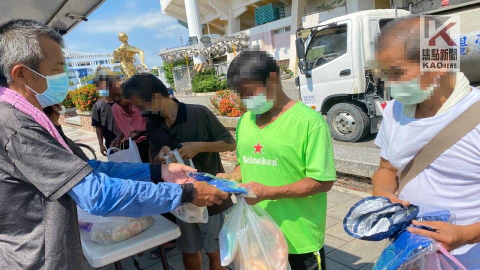 高溫熱浪來襲　高市府籲街友、獨居老人預防熱傷害